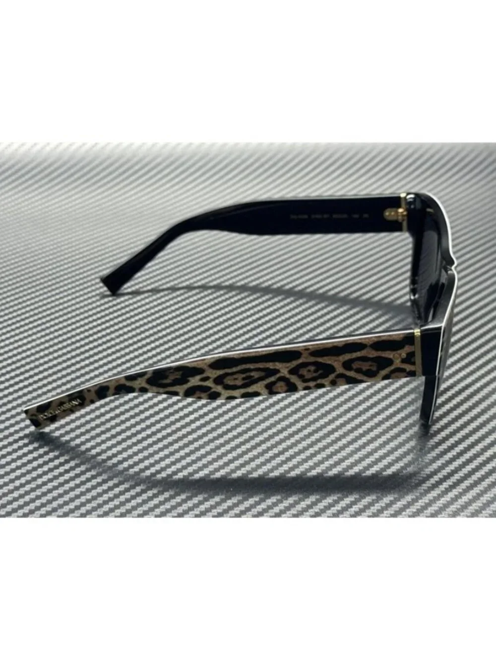 New Dolce & Gabbana Women Black Leo Sunglasses 52-20-140